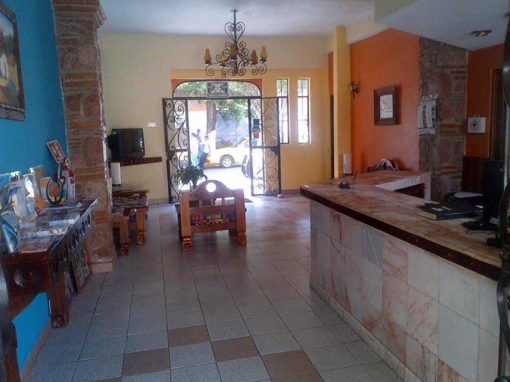 Bungalow Estancia San Carlos Vallarta Пуэрто-Вальярта Экстерьер фото